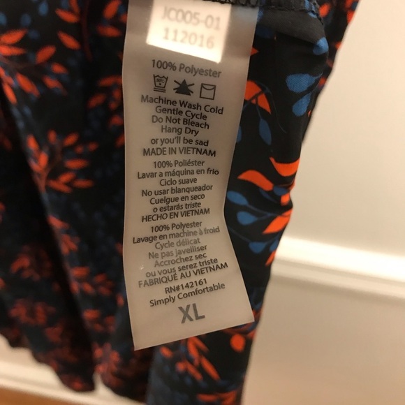 Lularoe Joy Vest XL Black Blue Red Duster - Picture 4 of 9
